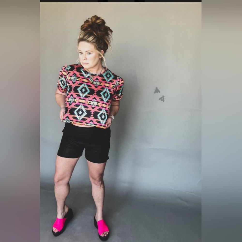 Bright Ranch Bubble Sleeve Top